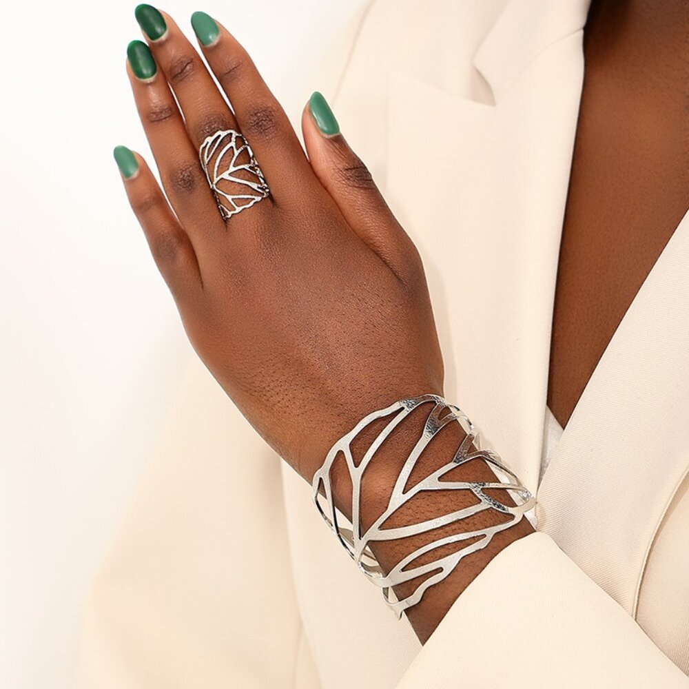Sexy Hollow Out Leaf Alloy Wide Cuff Bangle & Cuff Ring Set, Platinum cut out